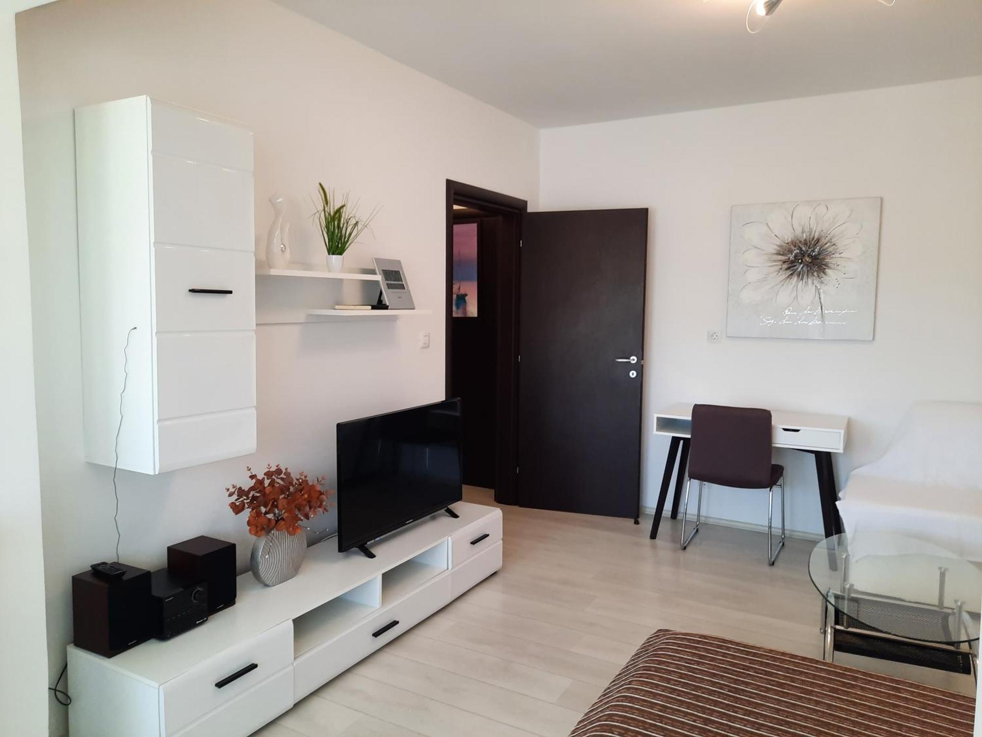 Apartments Myrjam Башка Екстер'єр фото
